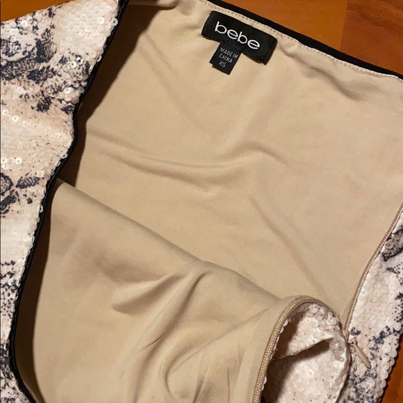 Like New Bebe Snake Print Sequin Skirt Size XS - Picture 5 of 5